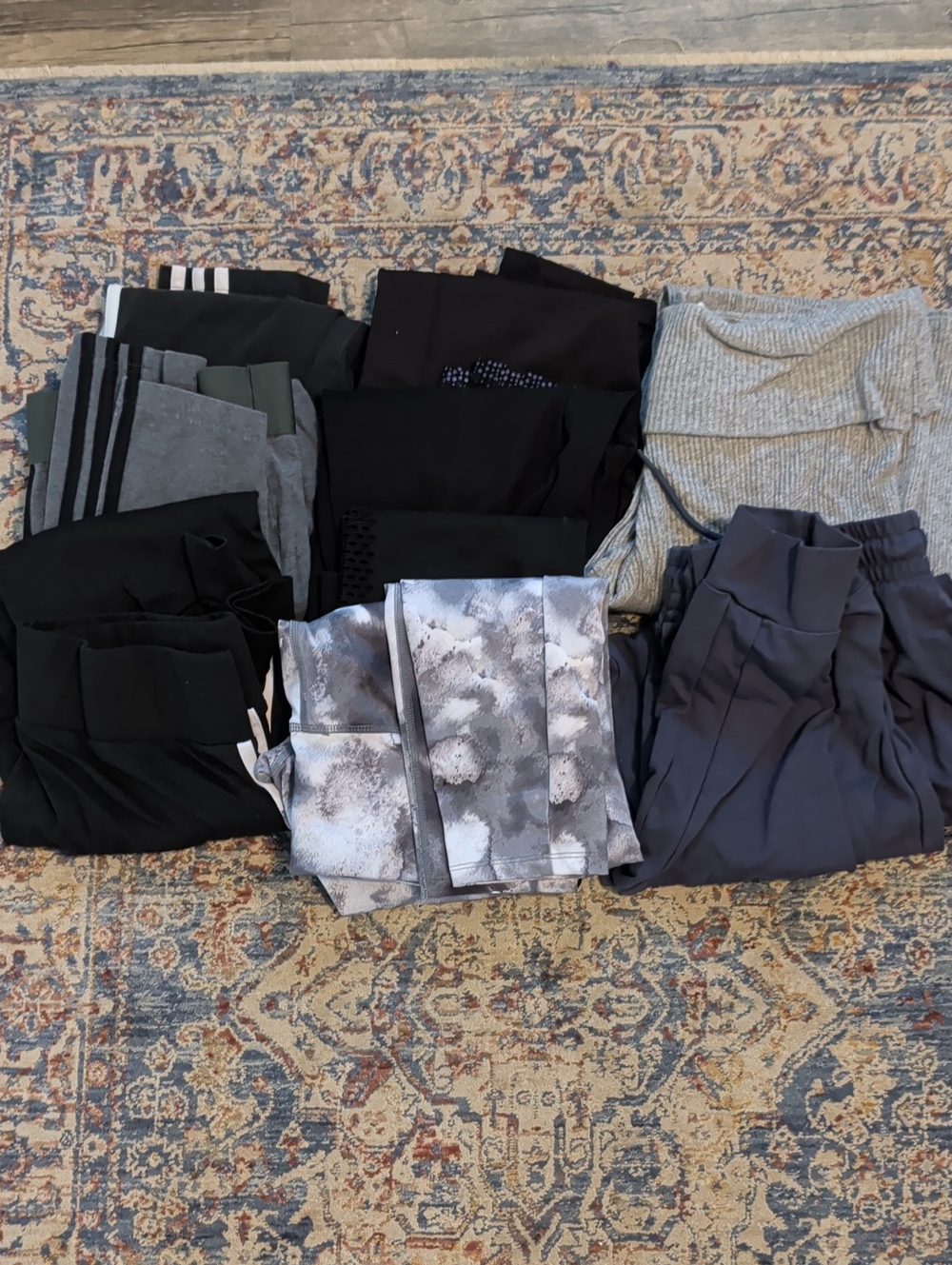 Womens Mixed Lot Of Leggings And Joggers